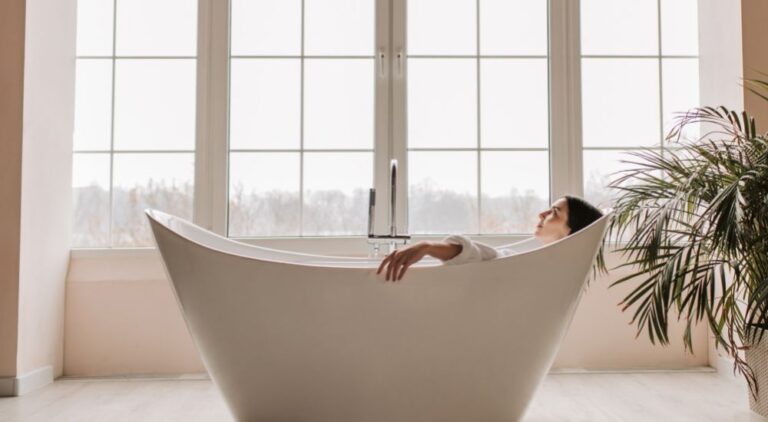 Bathing in CBD Benefits